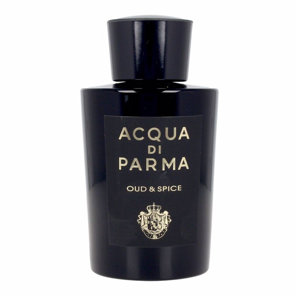 Zwarte fles met etiket. Opschrift: ACQUA DI PARMA, OUD & SPICE. Gouden wapen.