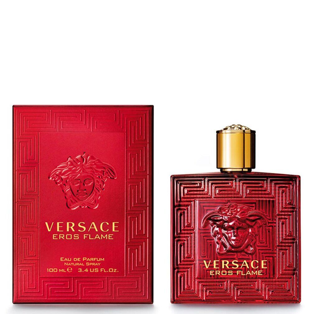 Rode fles en verpakking. Opschrift EROS FLAME. Versace-logo. Vierkante vorm met reliëfpatroon. Gouden dop.