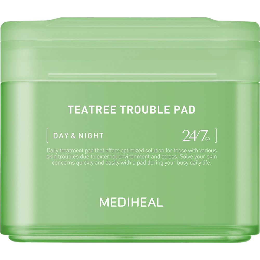 Boîte carrée verte avec couvercle. Inscription : TEA TREE TROUBLE PAD, DAY & NIGHT, 24/7. Marque : MEDIHEAL.