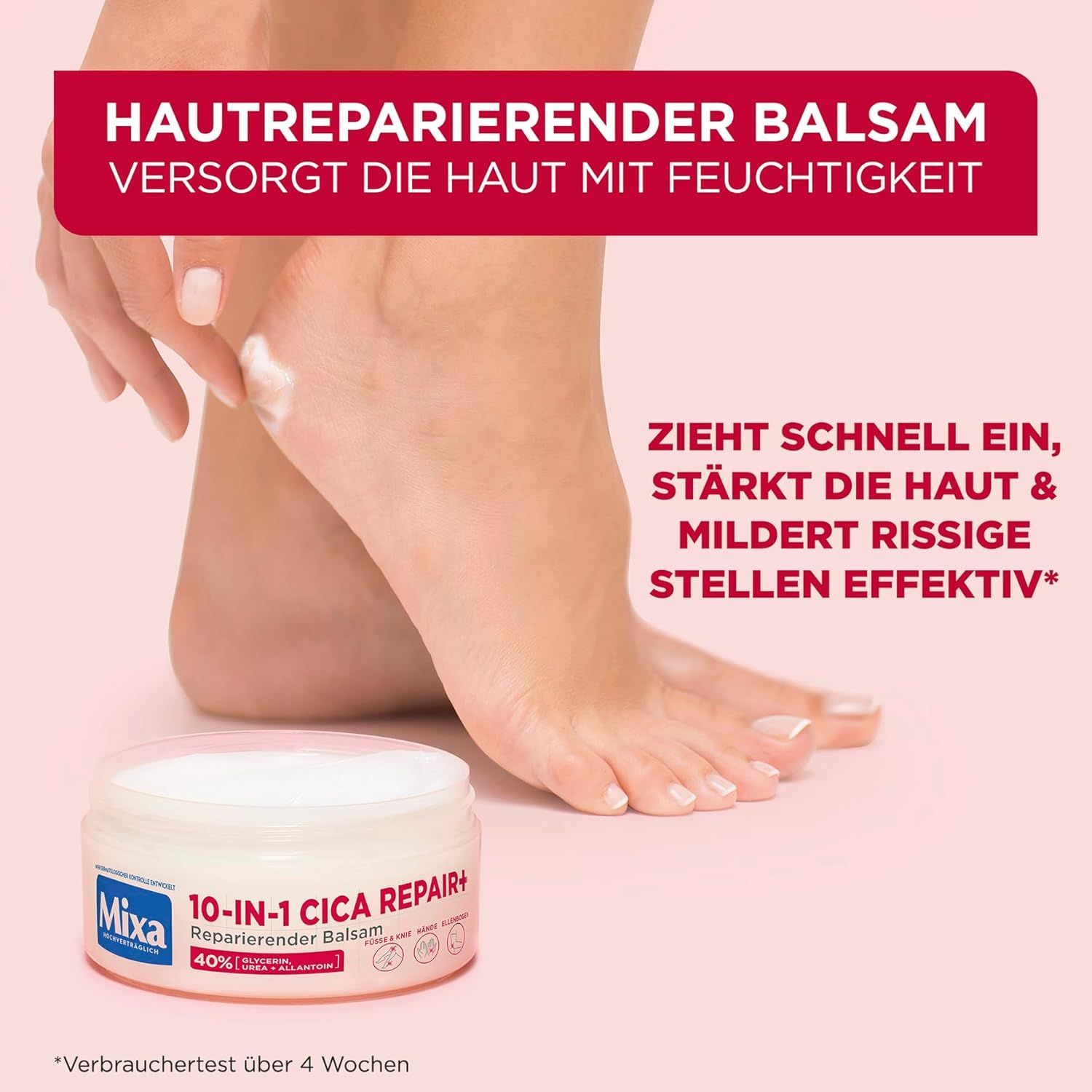 Voet met balsem. Potje Mixa ernaast. Tekst: Herstellende balsem, hydrateert.