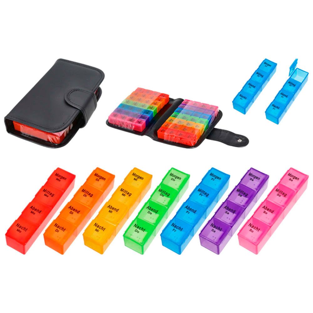 Pillendozen in verschillende kleuren. Zwarte etui, open en dicht, met riemgesp.