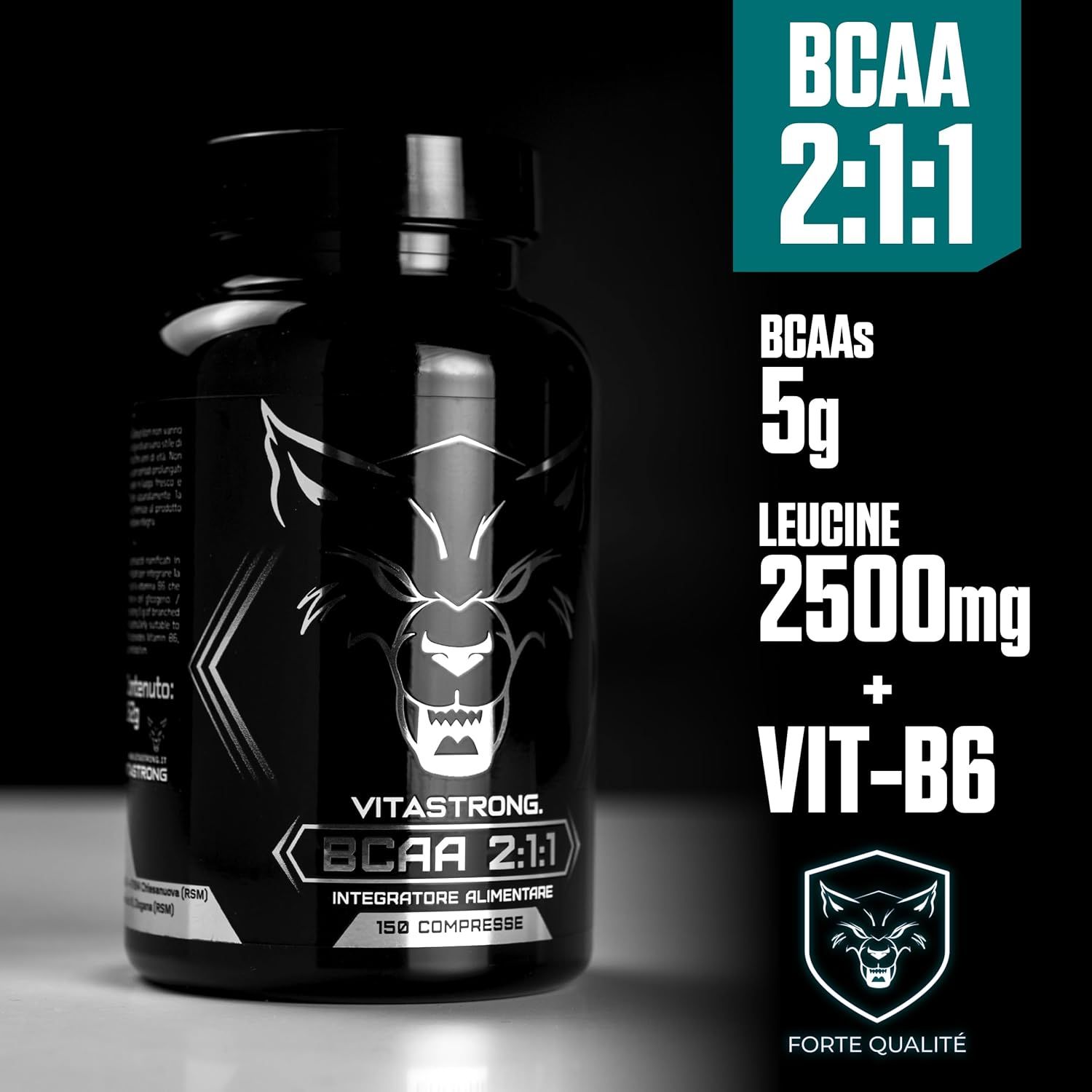 Vitastrong BCAA 2:1:1 fles en tabletten. 2500mg Leucine, 1250mg Isoleucine, 1250mg Valine. Witte achtergrond.
