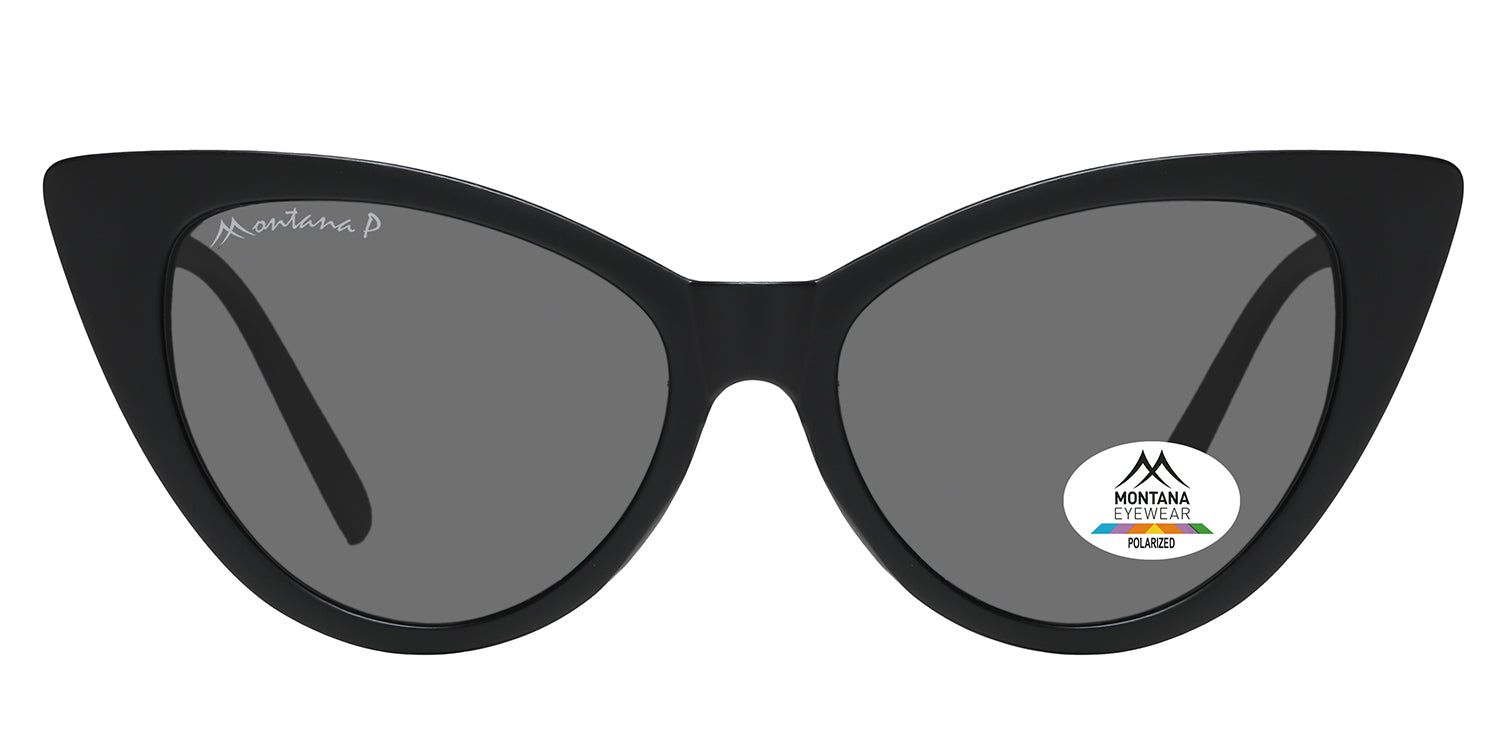 Lunettes de soleil noires, verres gris, forme œil de chat. Logo Montana Eyewear sur verre et branche. Verres polarisés.