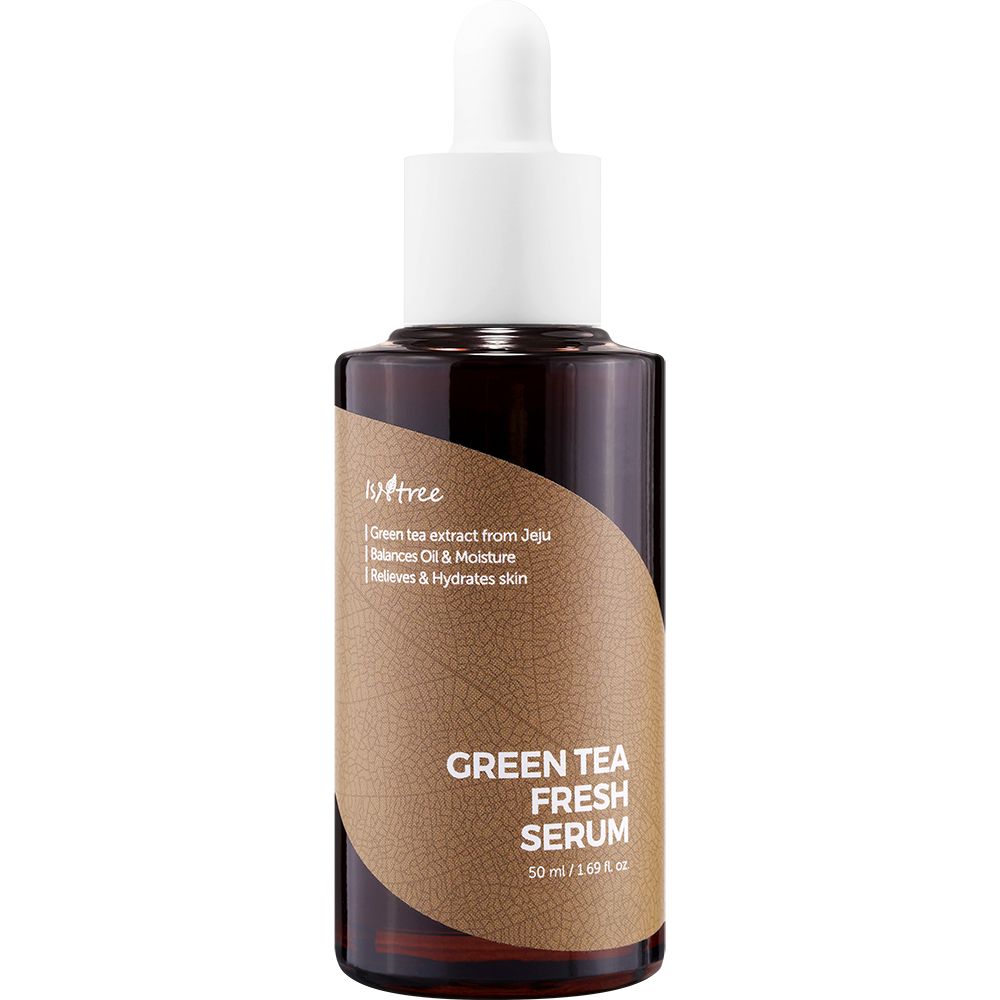 Flacon en verre brun avec bouchon blanc et pipette. Étiquette avec nom du produit et texte. ISNTREE Green Tea Fresh Serum.