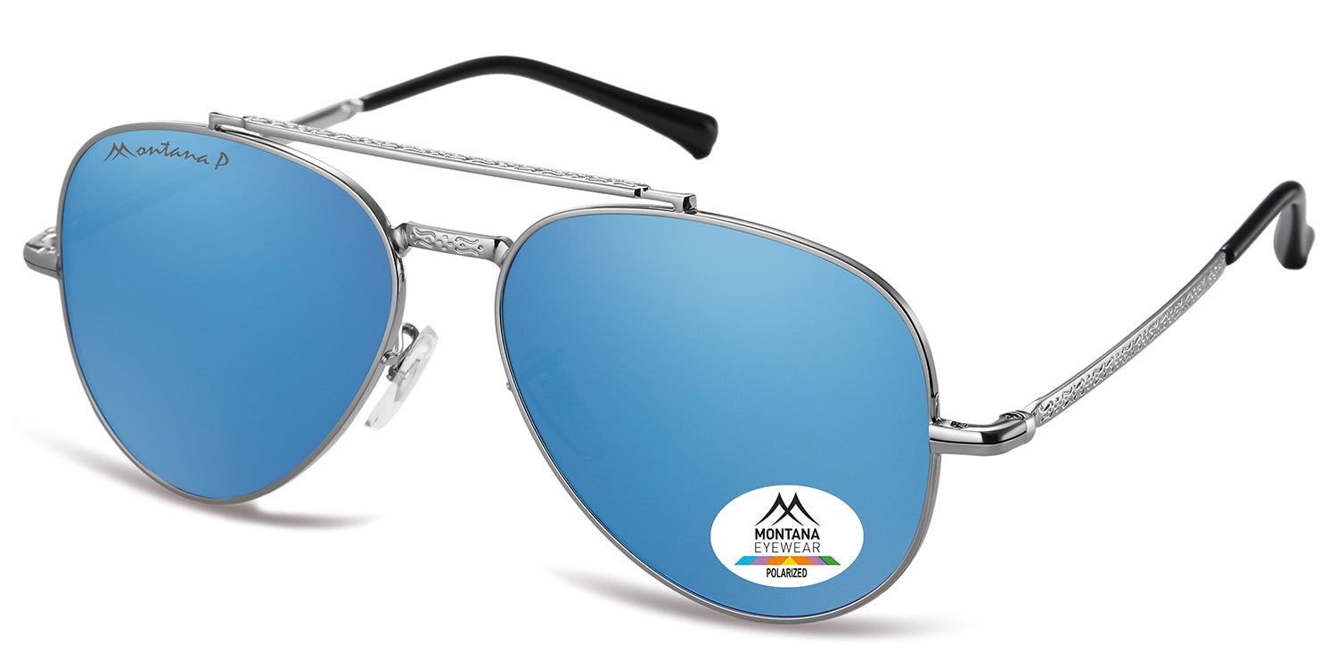 Lunettes de soleil avec monture argentée et verres bleus. Le logo Montana Eyewear est visible sur un verre. Les lunettes sont légèrement inclinées.