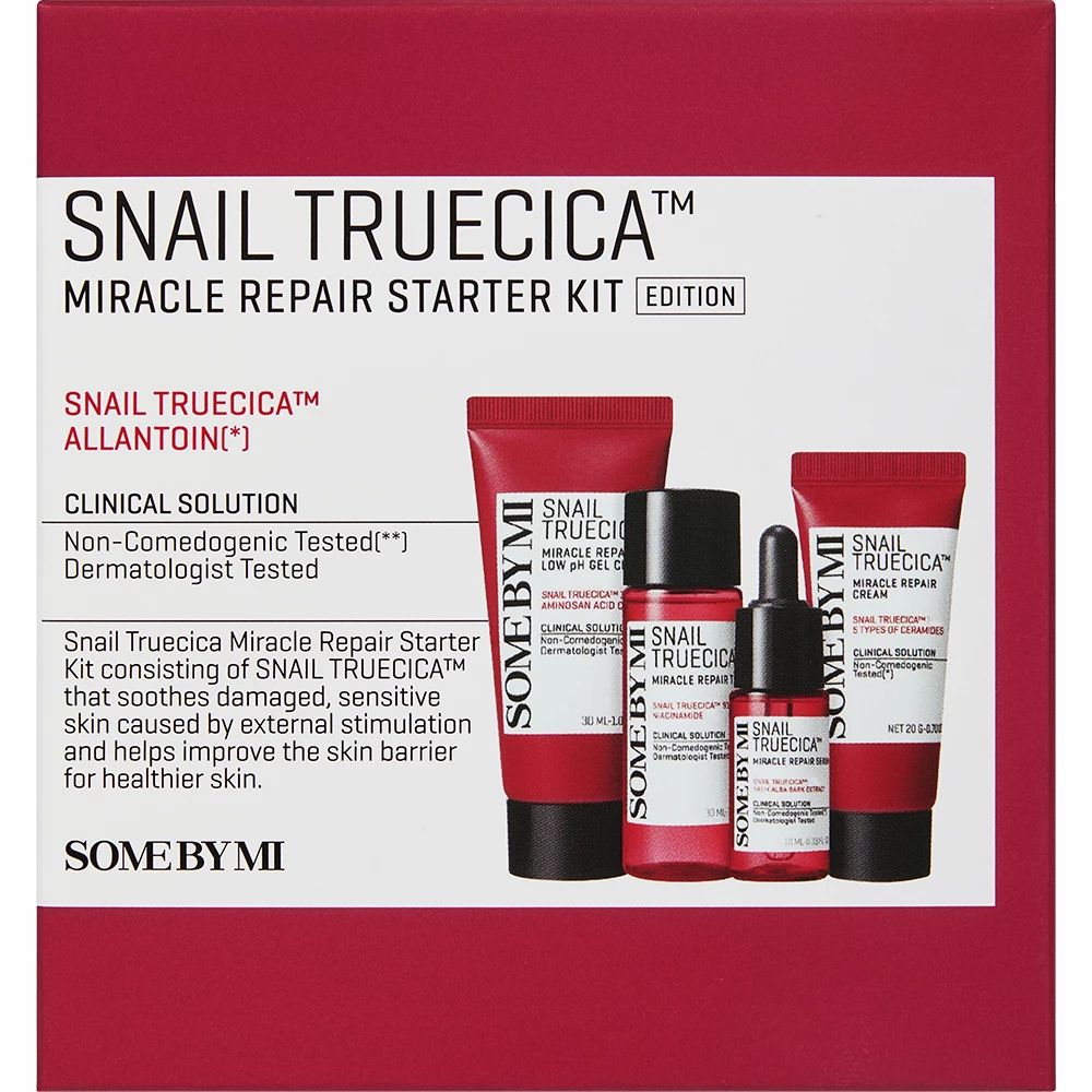 Emballage avec quatre produits rouges. Inscription: Snail TrueCICA Miracle Repair Starter Kit. Texte et logo.