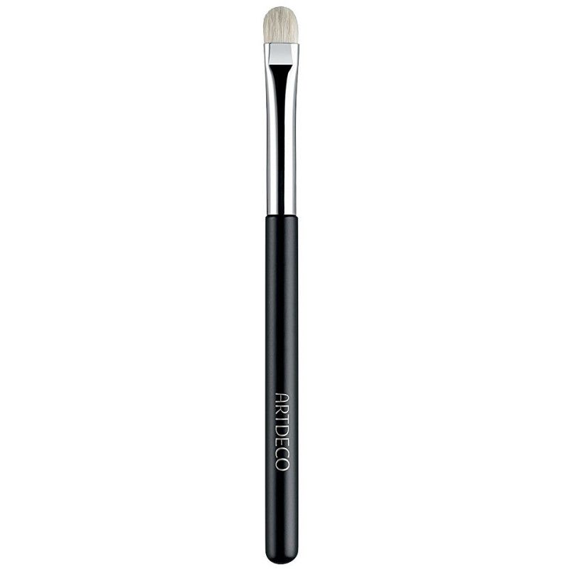 Pinceau ARTDECO avec manche noir et tête de brosse plate et ovale.