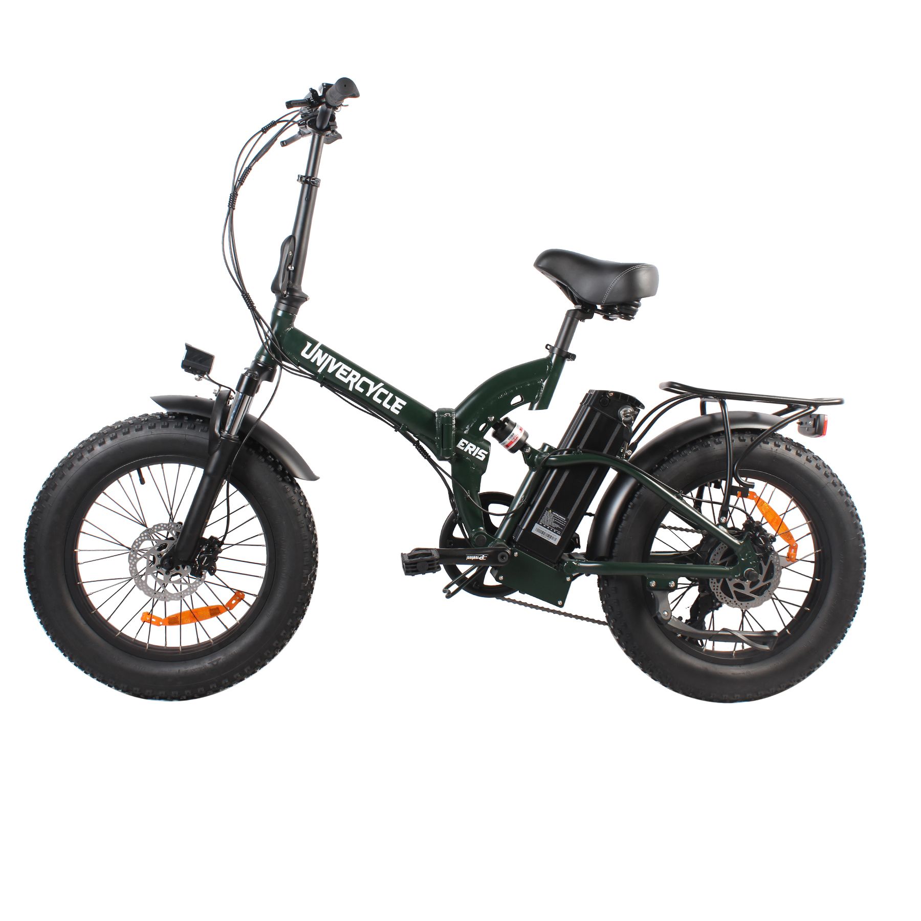 Vélo électrique vert, pneus larges, porte-bagages et batterie. Marque Univercycle.