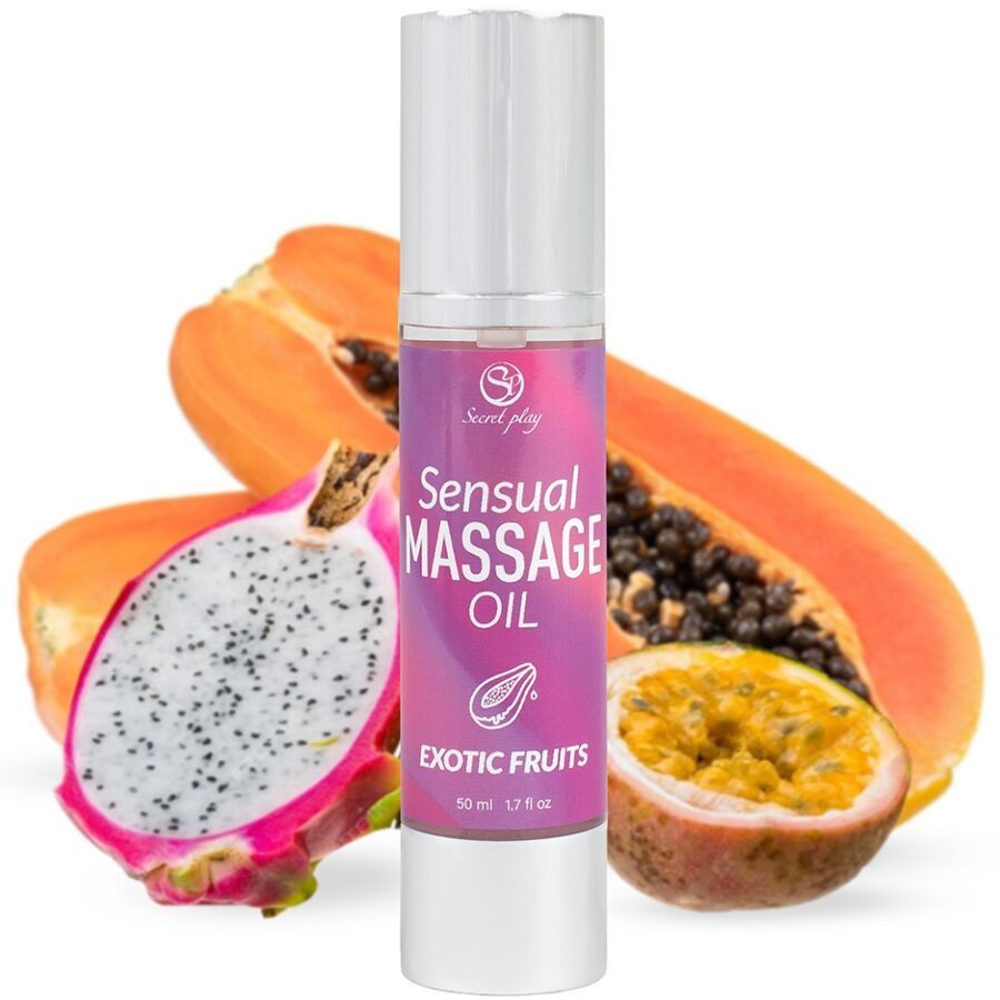 Fles massageolie met fruit. Opschrift: Sensual Massage Oil Exotic Fruits. Papaja, drakenfruit, passievrucht.