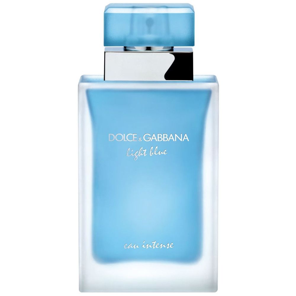 Lichtblauwe parfumfles met zilveren dop. Opschrift: Dolce & Gabbana Light Blue Eau Intense. Rechthoekige vorm.