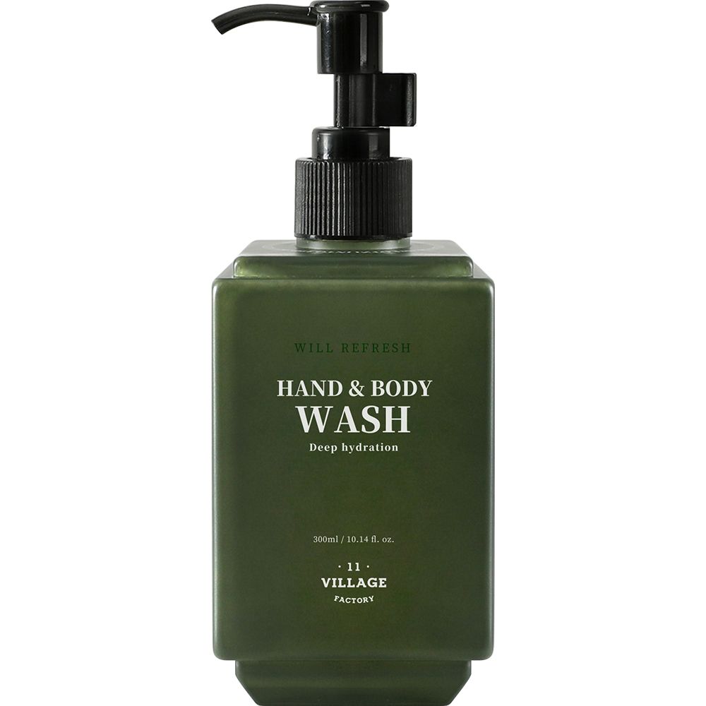 Groene fles met zwarte pomp. Opschrift: Hand & Body Wash. Merk: VILLAGE 11 FACTORY.