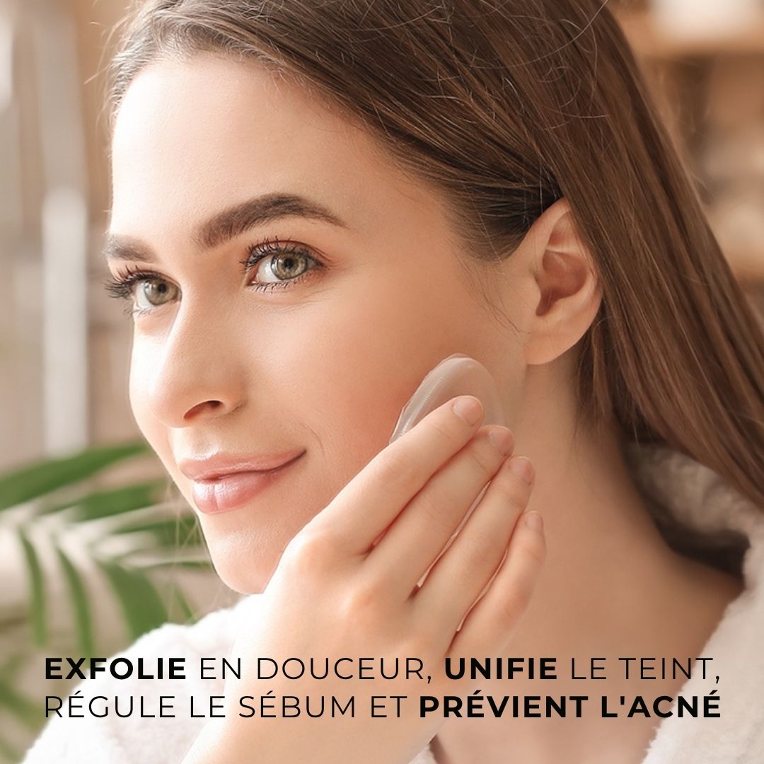 Flacon de tonique rose avec texte. Inscription : Dr. Sea, Mineral Cleansing Tonic, Acide Hyaluronique & Rose. 200 ml. Texte : Sans...