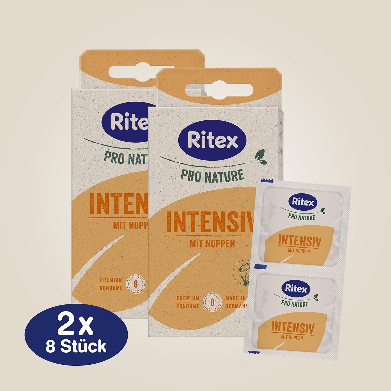 Twee pakken Ritex Pro Nature Intensiv (elk 8 stuks) en twee individuele condoomverpakkingen.
