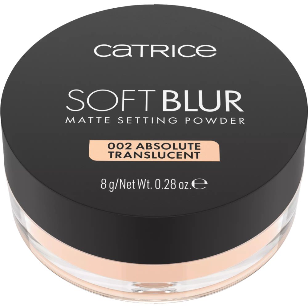 Boîtier rond avec couvercle noir. On peut lire "Catrice Soft Blur Matte Setting Powder" sur le couvercle.