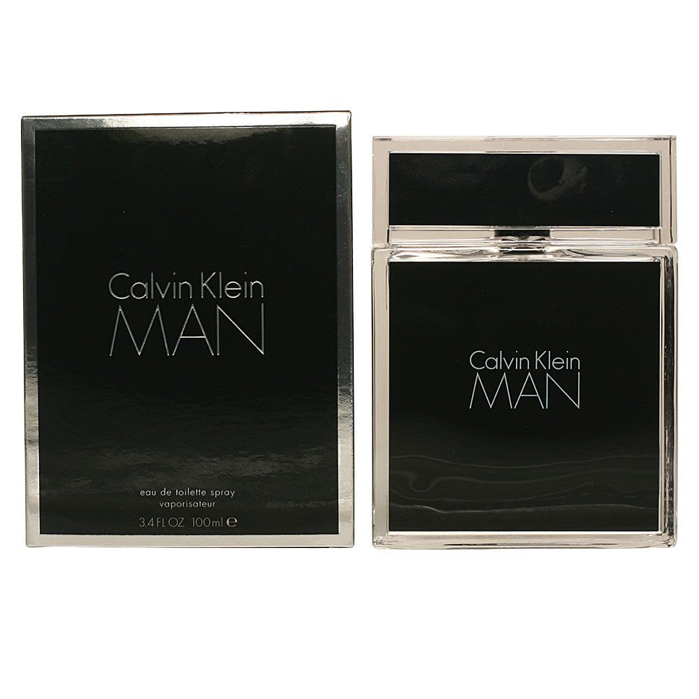 Flacon et boîte noirs avec bordure argentée. Inscription : Calvin Klein MAN.