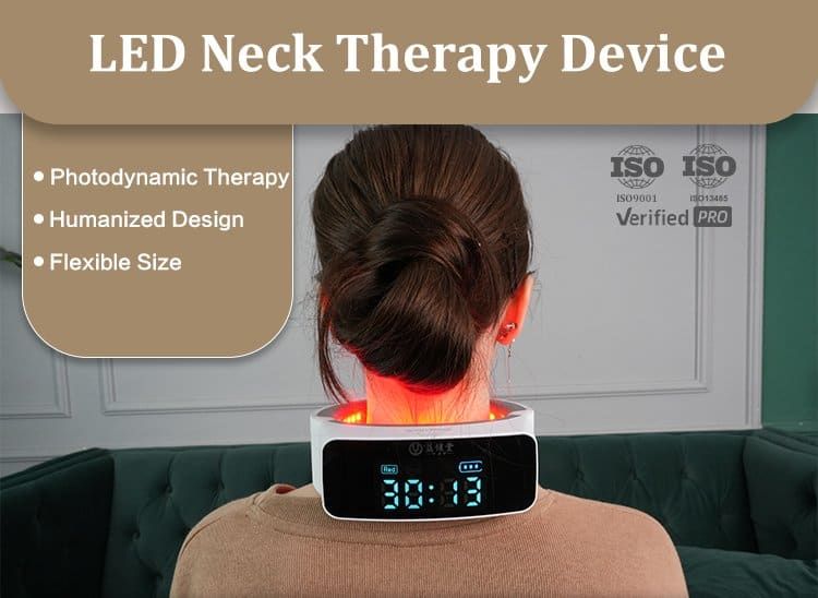 Nek LED-therapieapparaat met rood licht, digitale weergave (30:13) en ISO-certificering.