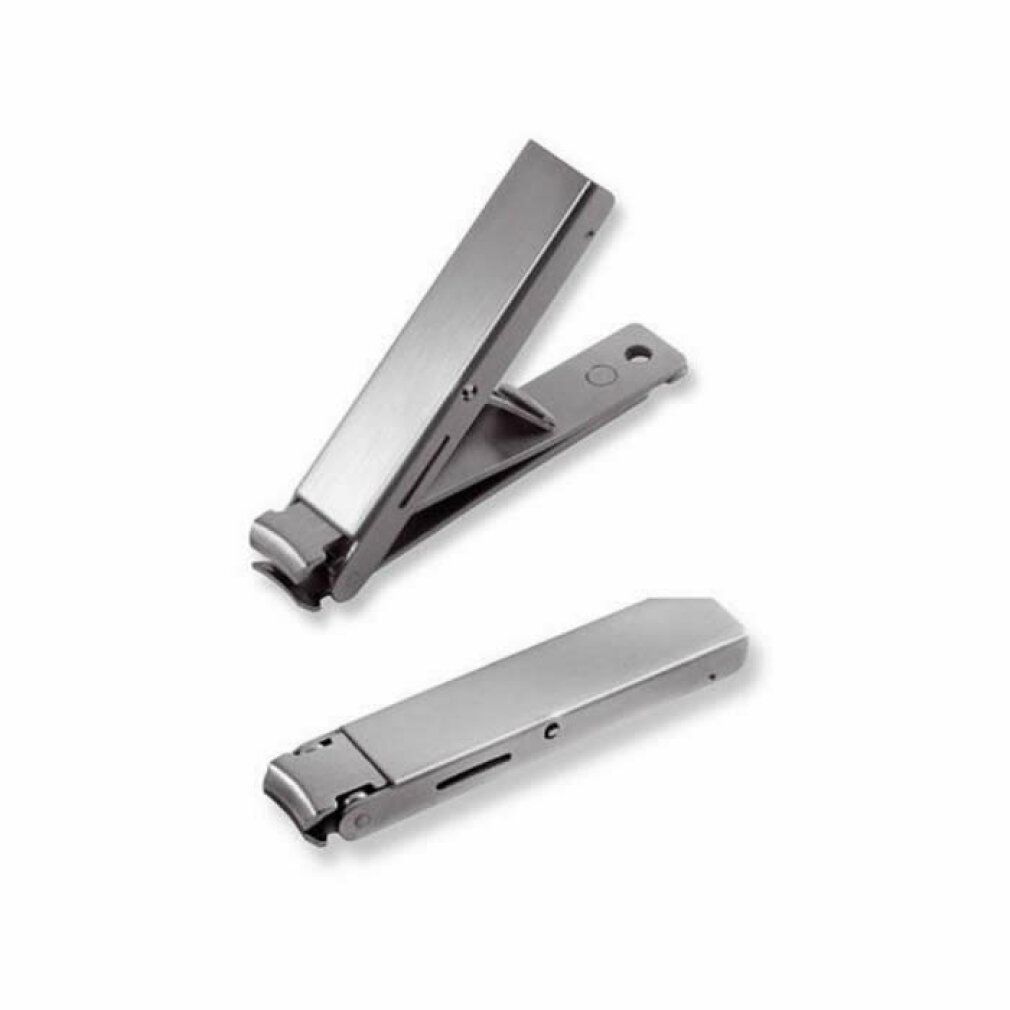 Deux coupe-ongles en acier inoxydable. Un ouvert, un fermé. Brillant métallique, sur fond blanc.
