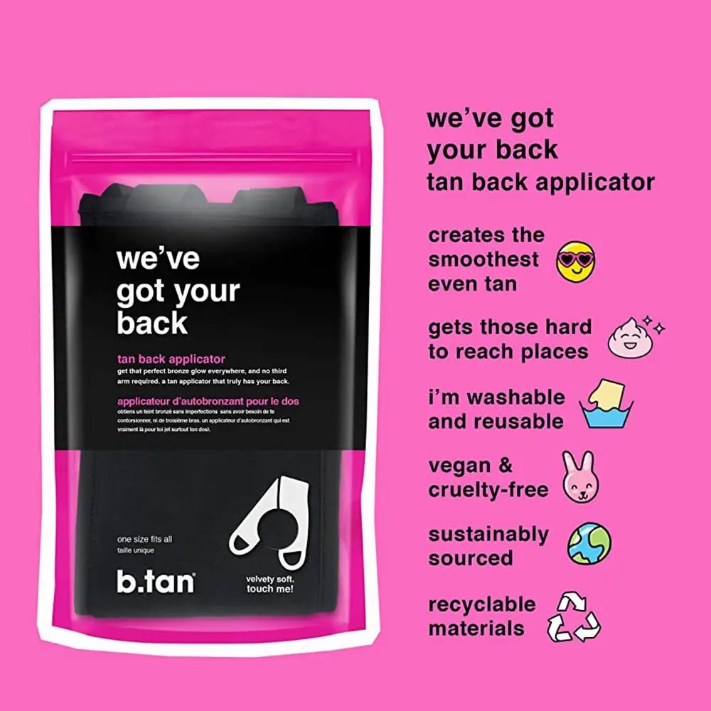 Roze verpakking met zwarte applicator. Tekst: We've got your back, tan back applicator. Vegan & dierproefvrij, duurzaam.