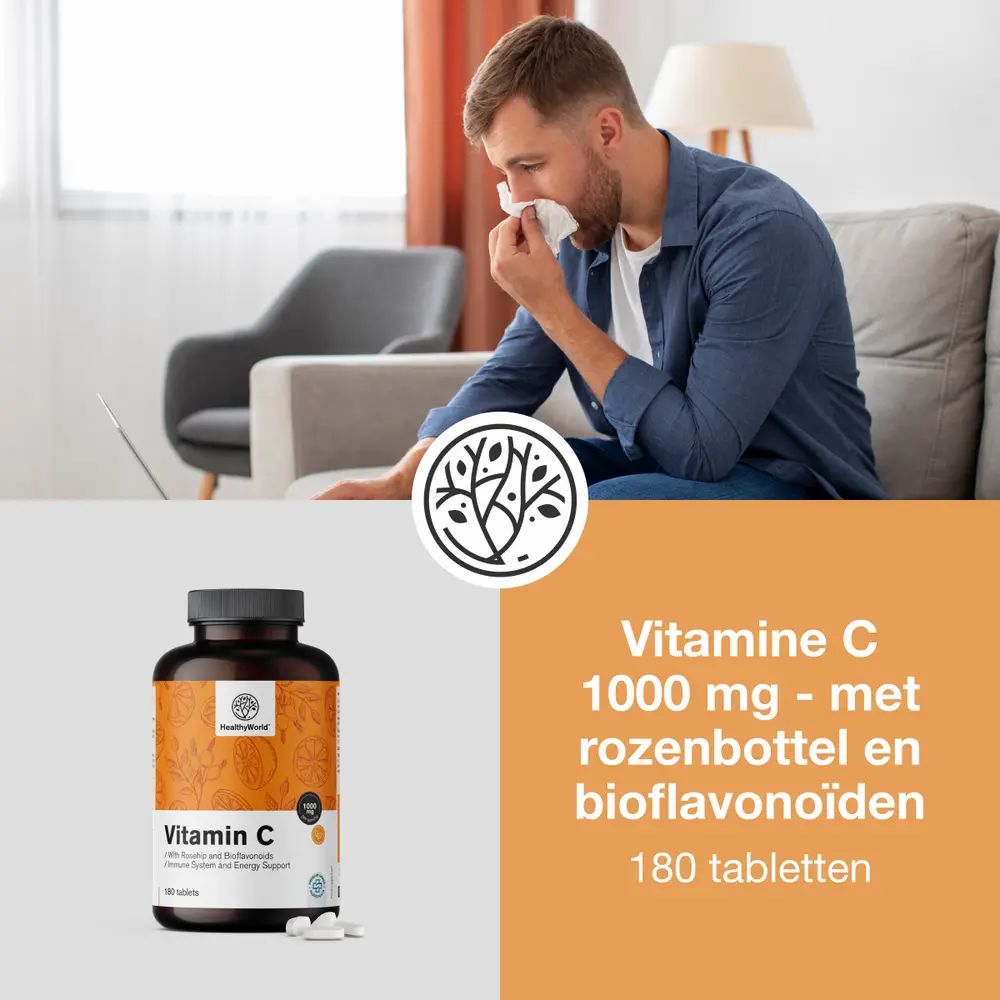 Man met zakdoek en fles vitamine C. Opschrift: Vitamine C 1000 mg met rozenbottel en bioflavonoïden. 180 tabletten.