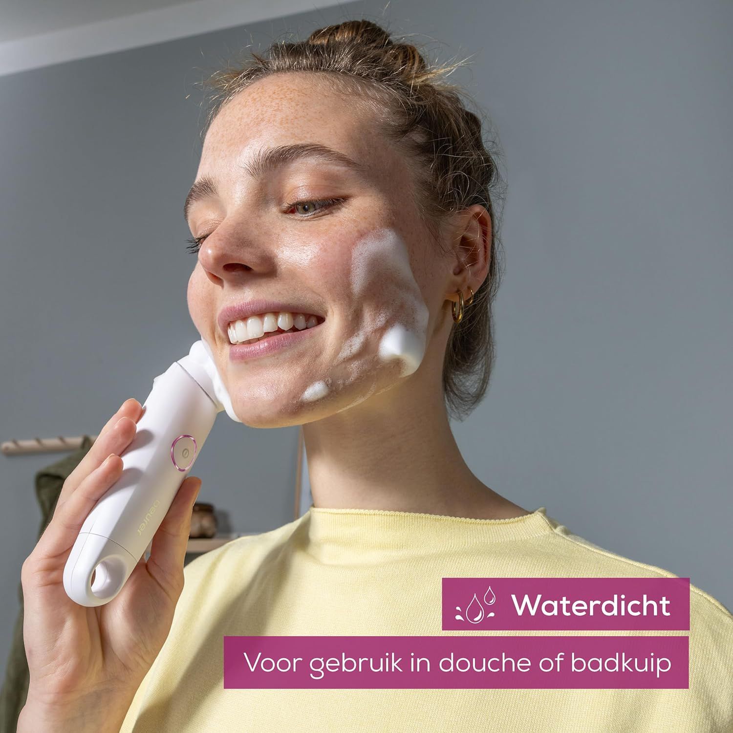 Close-up van een borstelkop voor gezichtsreiniging.