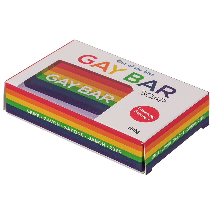 Zeep in verpakking. Regenboogontwerp met tekst GAY BAR. Verpakking met venster.