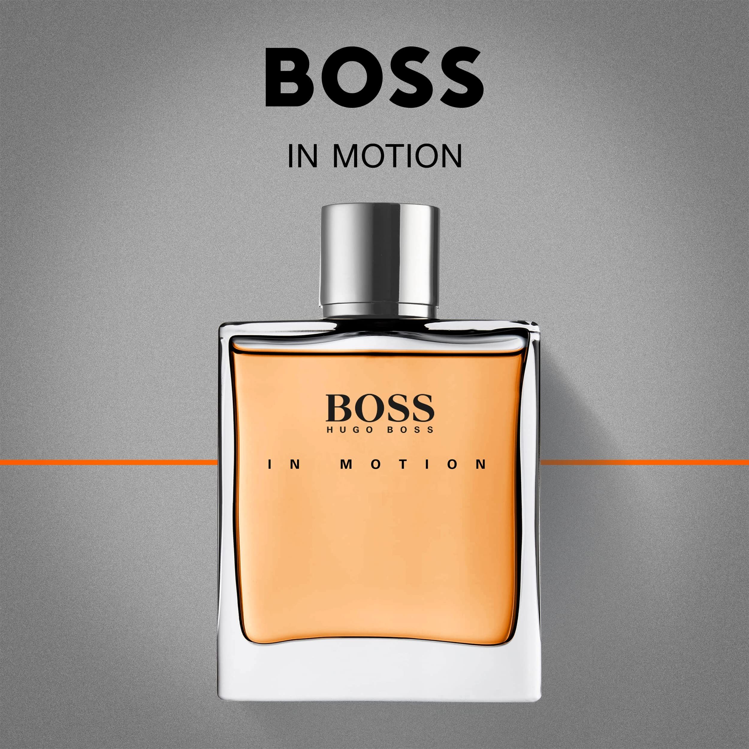 Hugo Boss In Motion Eau de Toilette flacon op grijze achtergrond.