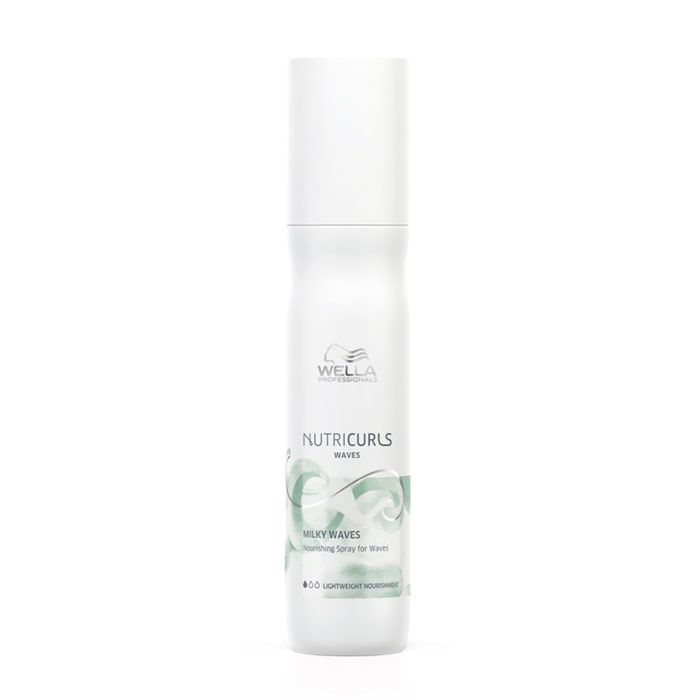 Spray blanc Wella Nutricurls. Inscription : Milky Waves, Soothing Spray for Waves. Avec logo.