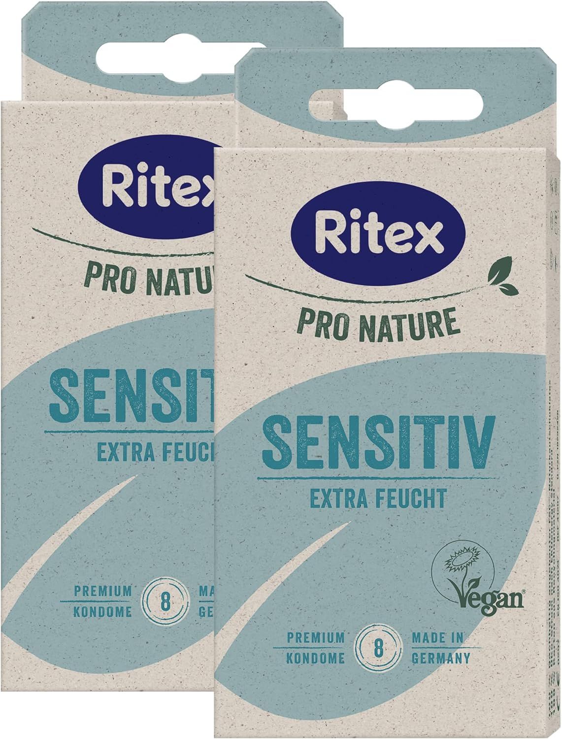 Deux boîtes de préservatifs Ritex Pro Nature Sensitiv extra feucht. Emballage bleu et blanc avec logo et nom du produit. 8 préservatifs par boîte.