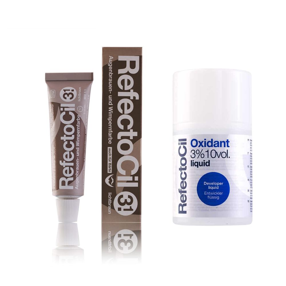 Set van wenkbrauw- en wimperverf en oxidant. Tube en fles met productnamen en details. Verpakking in bruin- en wittinten.