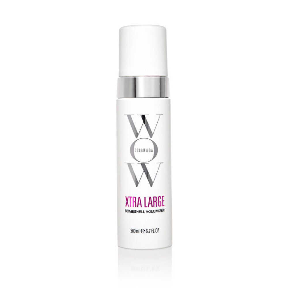 Witte fles met zilveren dop. Tekst: COLOR WOW, Xtra Large, Bombshell Volumizer. 200 ml.