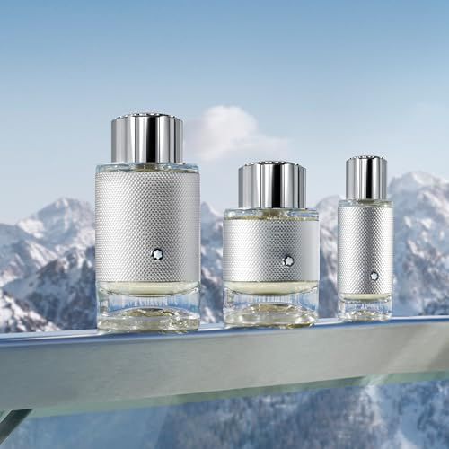Drie Montblanc Explorer Platinum EdP Nat. Spray flacons. Zilverkleurige flacons met logo, verschillende maten, voor berglandschap.