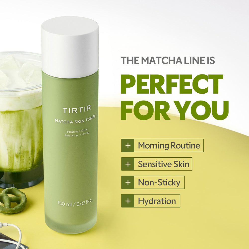 Flacon vert avec bouchon blanc. Texte : TIRTIR Matcha Skin Toner. Caractéristiques : routine du matin, peau sensible, non collant, hydratation.