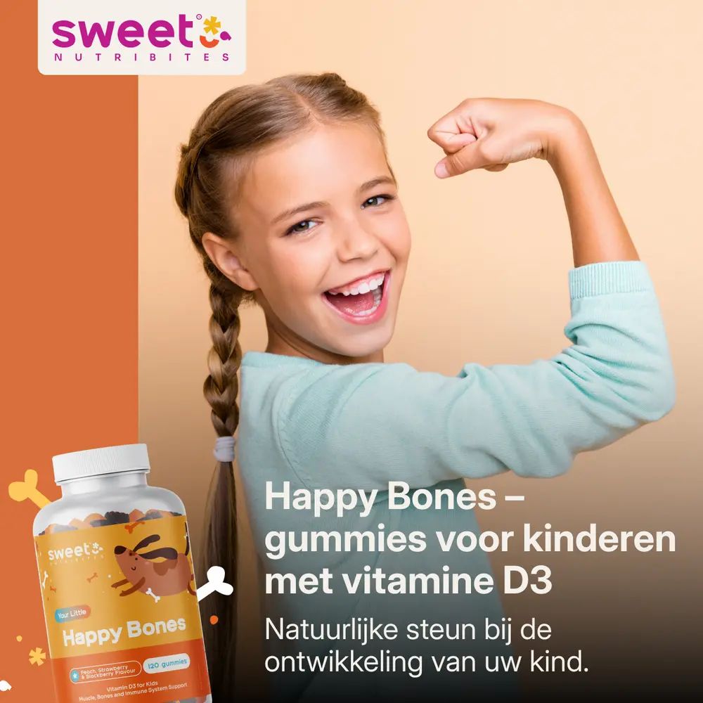 Meisje laat spier zien. Fles met productlabel. Tekst: Happy Bones, gummies voor kinderen met vitamine D3. Beige achtergrond.