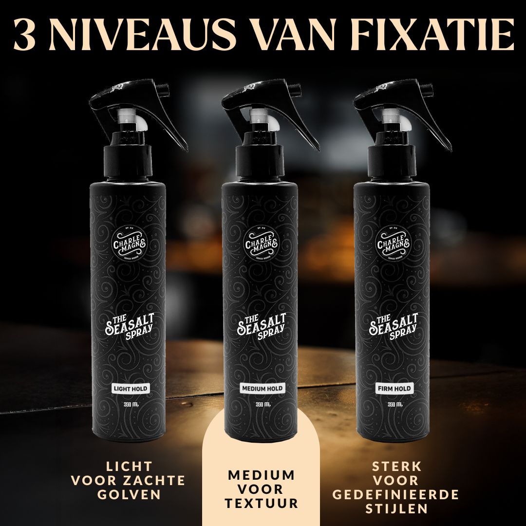 Drie zwarte sprayflessen "The Seasalt Spray" met verschillende hold-niveaus.