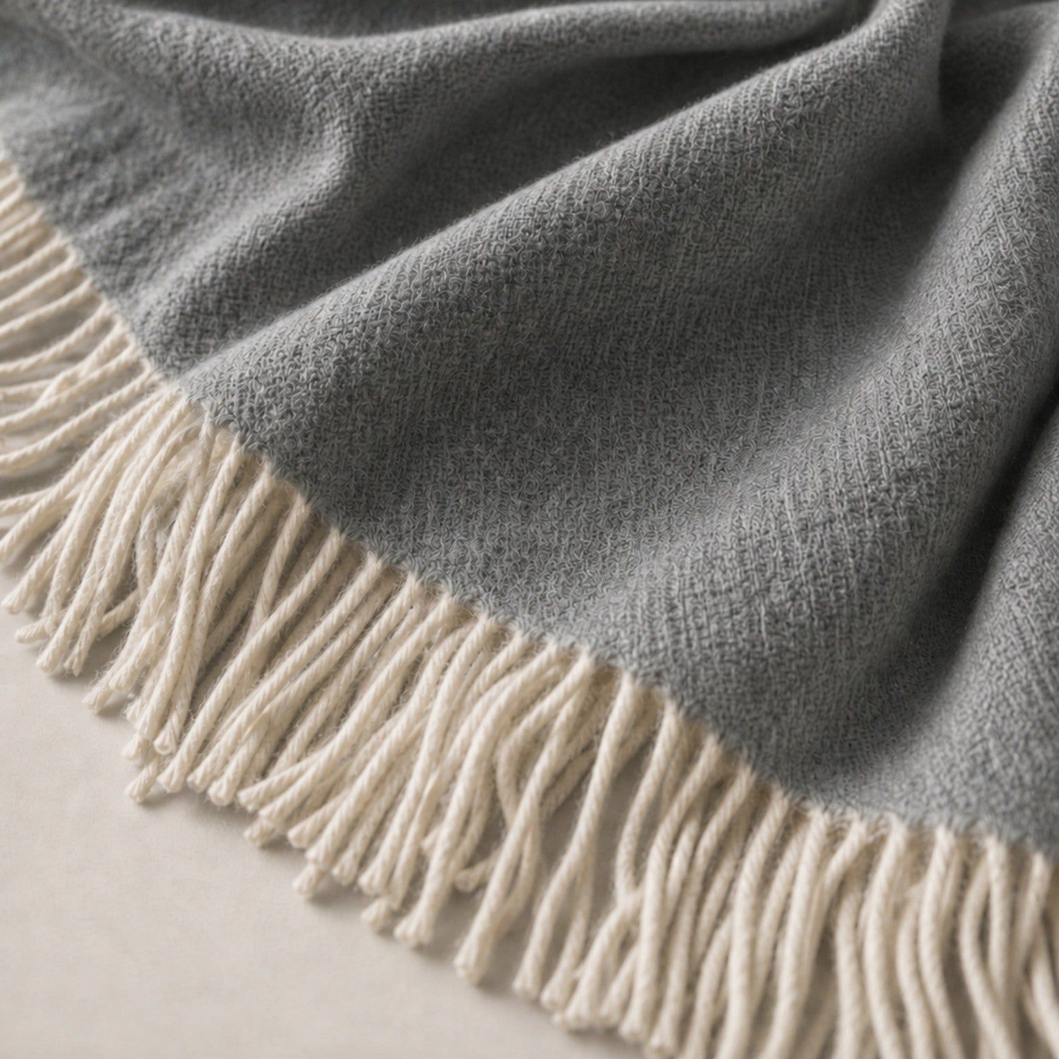 Werpdeken 130x170 cm Cotton Blend Donkergrijs | Lichtgewicht Deken 250 g/m² voor Bank en Bed