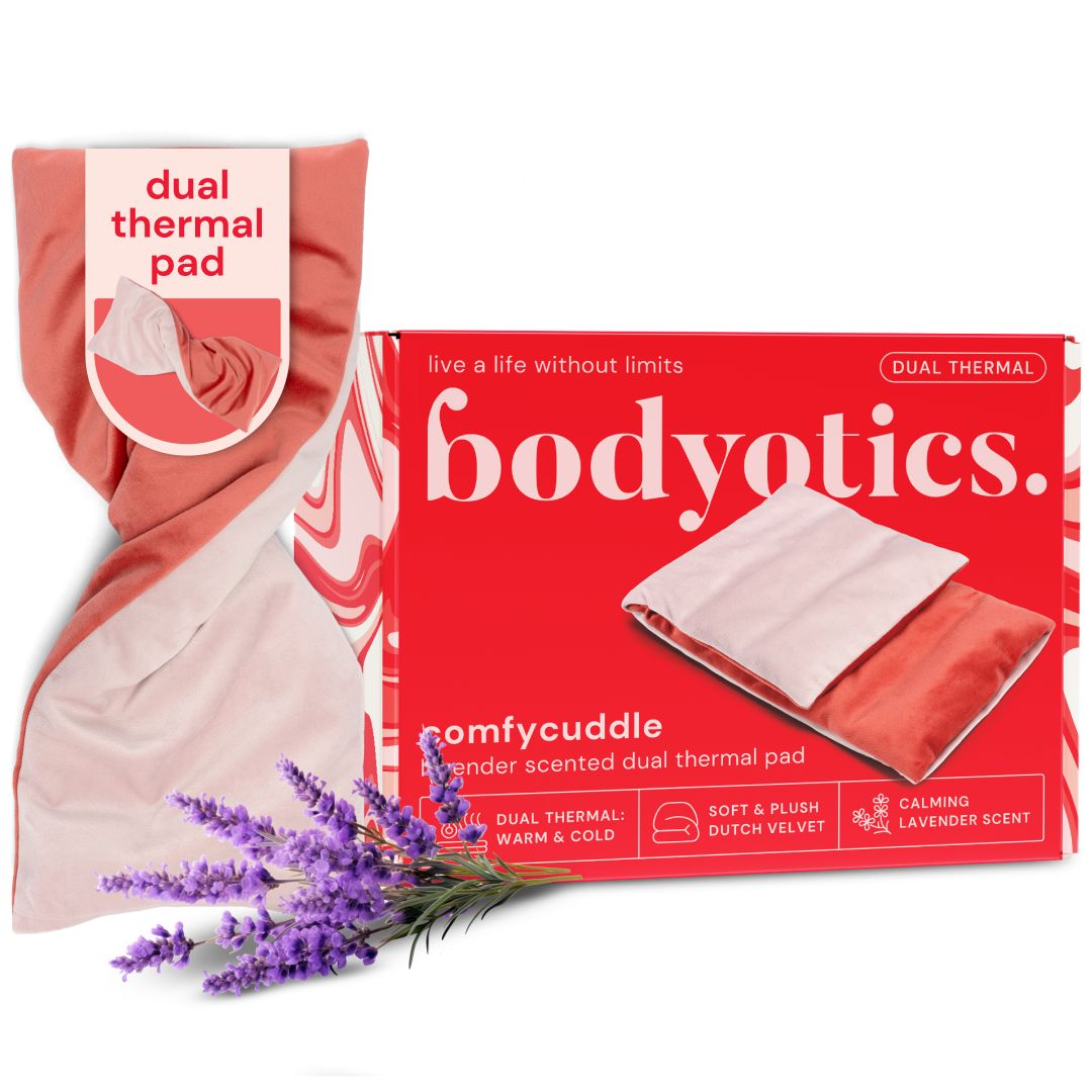 Bodyotics Comfycuddle Dual-Thermo-kussen in verpakking. Het kussen is van zacht, pluche Dutch Velvet, lavendelgeur.