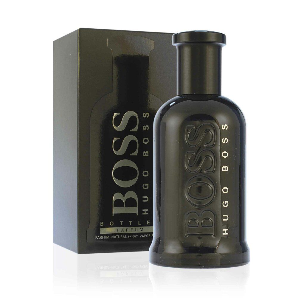 Zwarte fles van Boss Bottled Parfum. Gouden belettering. Fles met verstuiver.