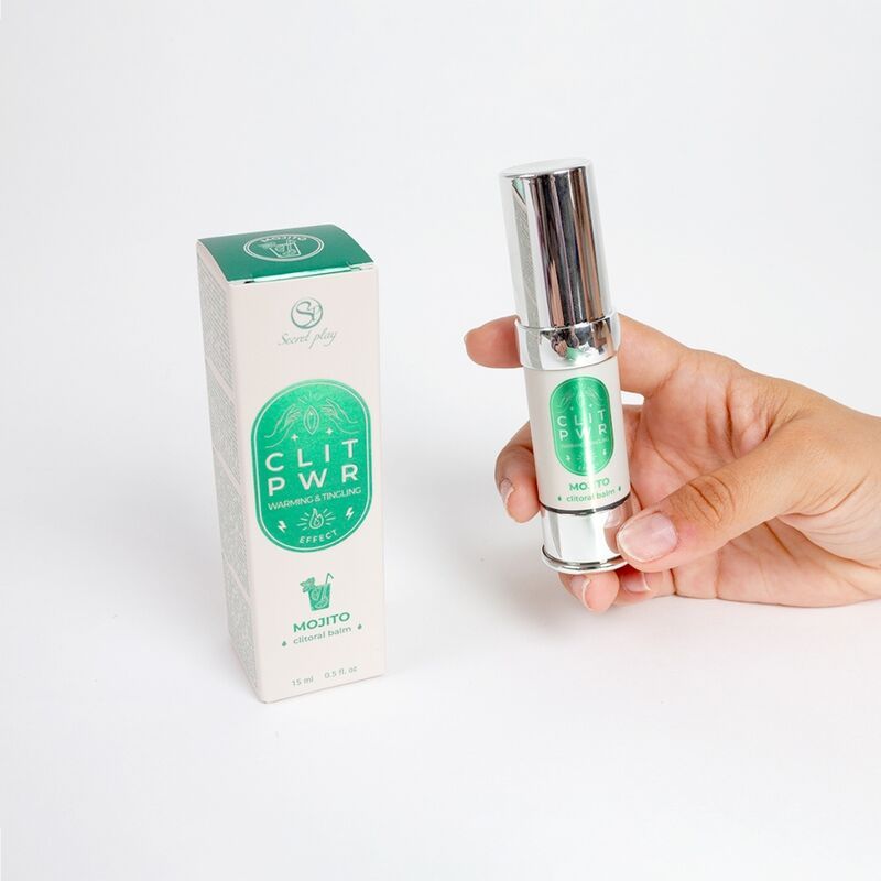 Product en verpakking. Opschrift: CLIT PWR Mojito. Fles met zilveren dop. Hand houdt fles vast.