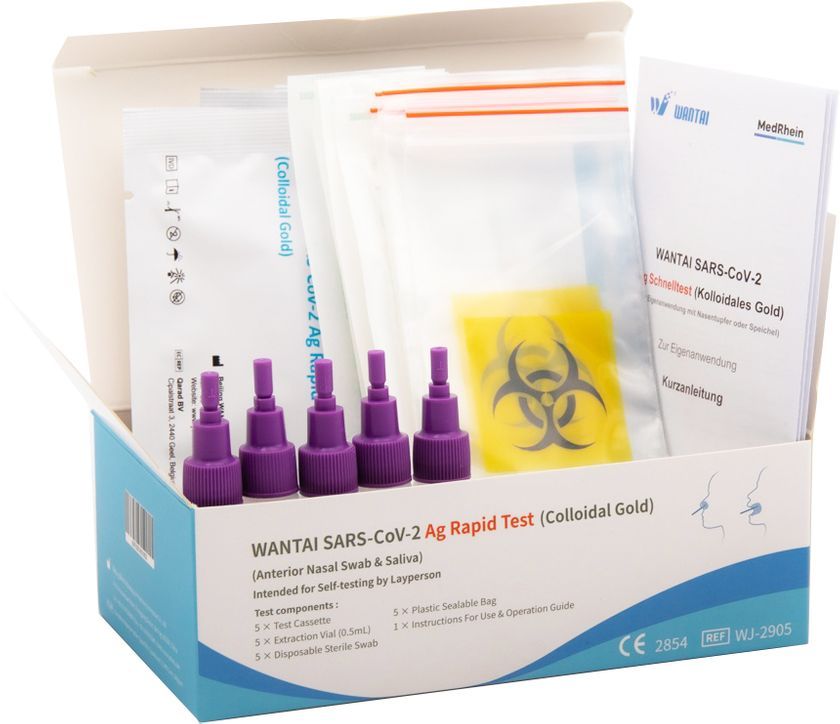 Kit de test rapide Wantai SARS-CoV-2 Ag ouvert avec 3 cassettes, 3 tubes d'extraction et 3 écouvillons.