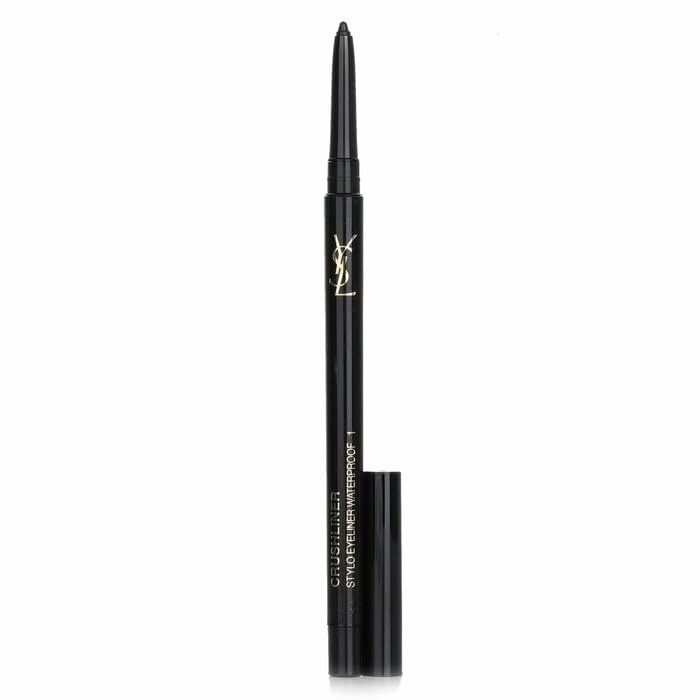 Zwarte Yves Saint Laurent Crushliner Stylo WP 1 eyeliner met open dop. Op witte achtergrond.