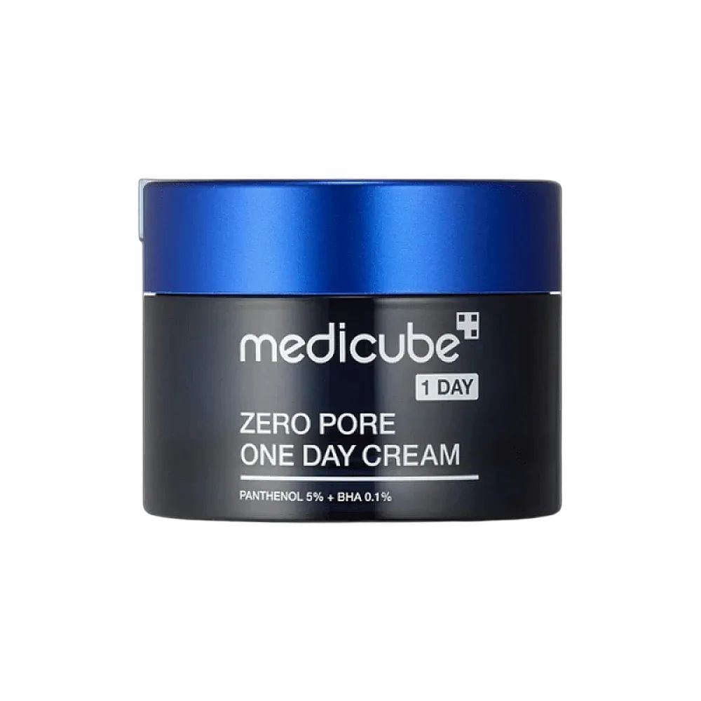 Medicube Zero Pore One Day Cream in zwarte pot met blauwe dop. Bevat panthenol en BHA.