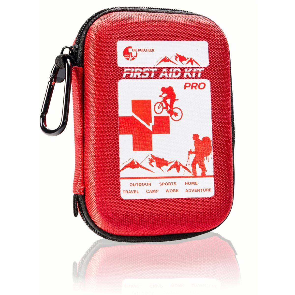 Rode EHBO-kit met rits en karabijnhaak. Opdruk: Rood kruis, bergen, fietser, wandelaar. Tekst: FIRST AID KIT PRO.