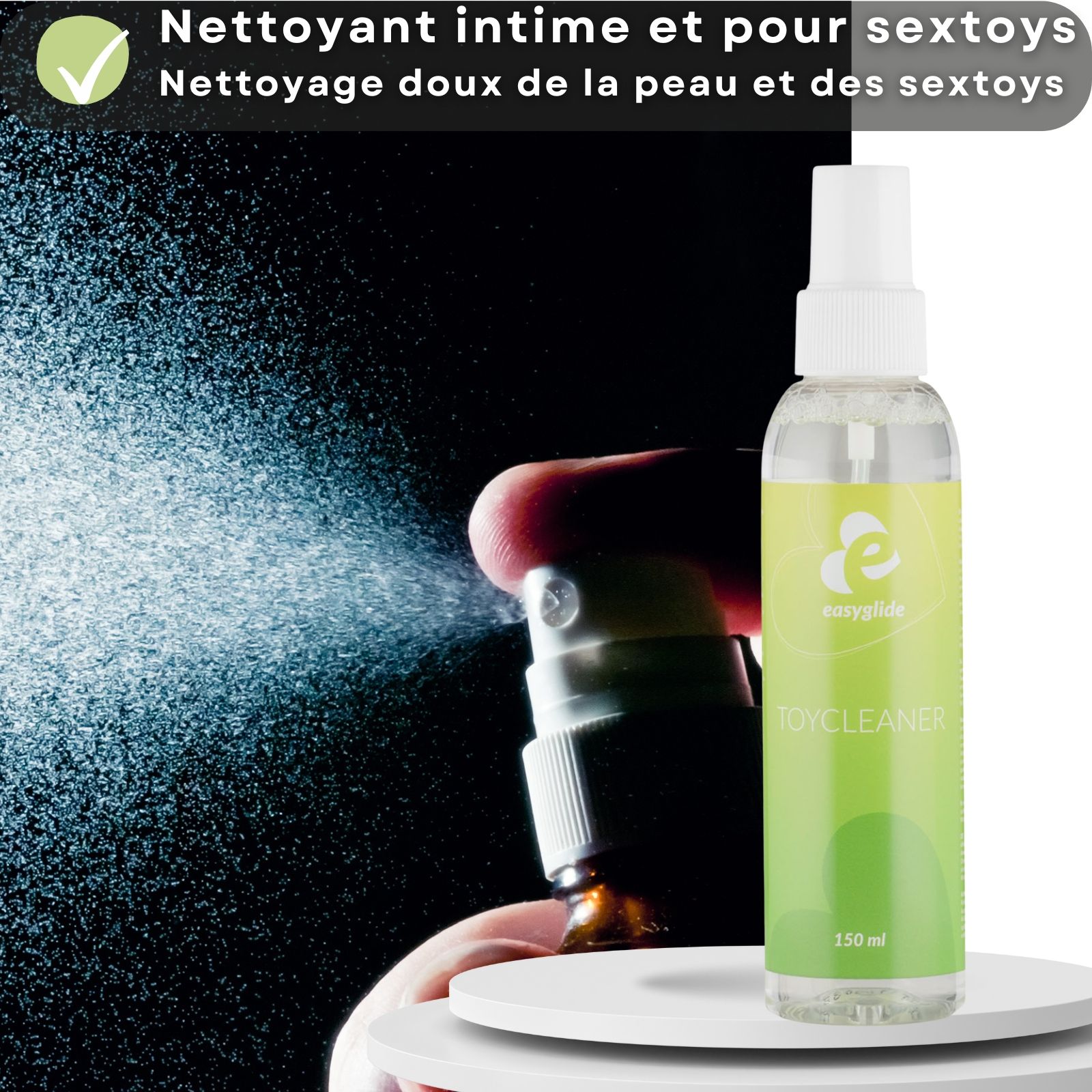 Image produit avec brume. Flacon "easyglide TOYCLEANER". Texte: Nettoyage doux de la peau et des sextoys.