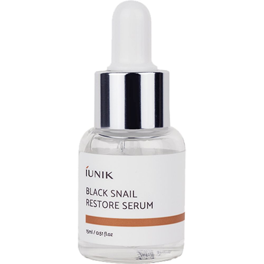 Flacon transparent avec étiquette blanche. Inscription : iUNIK Black Snail Restore Serum. Avec pipette.