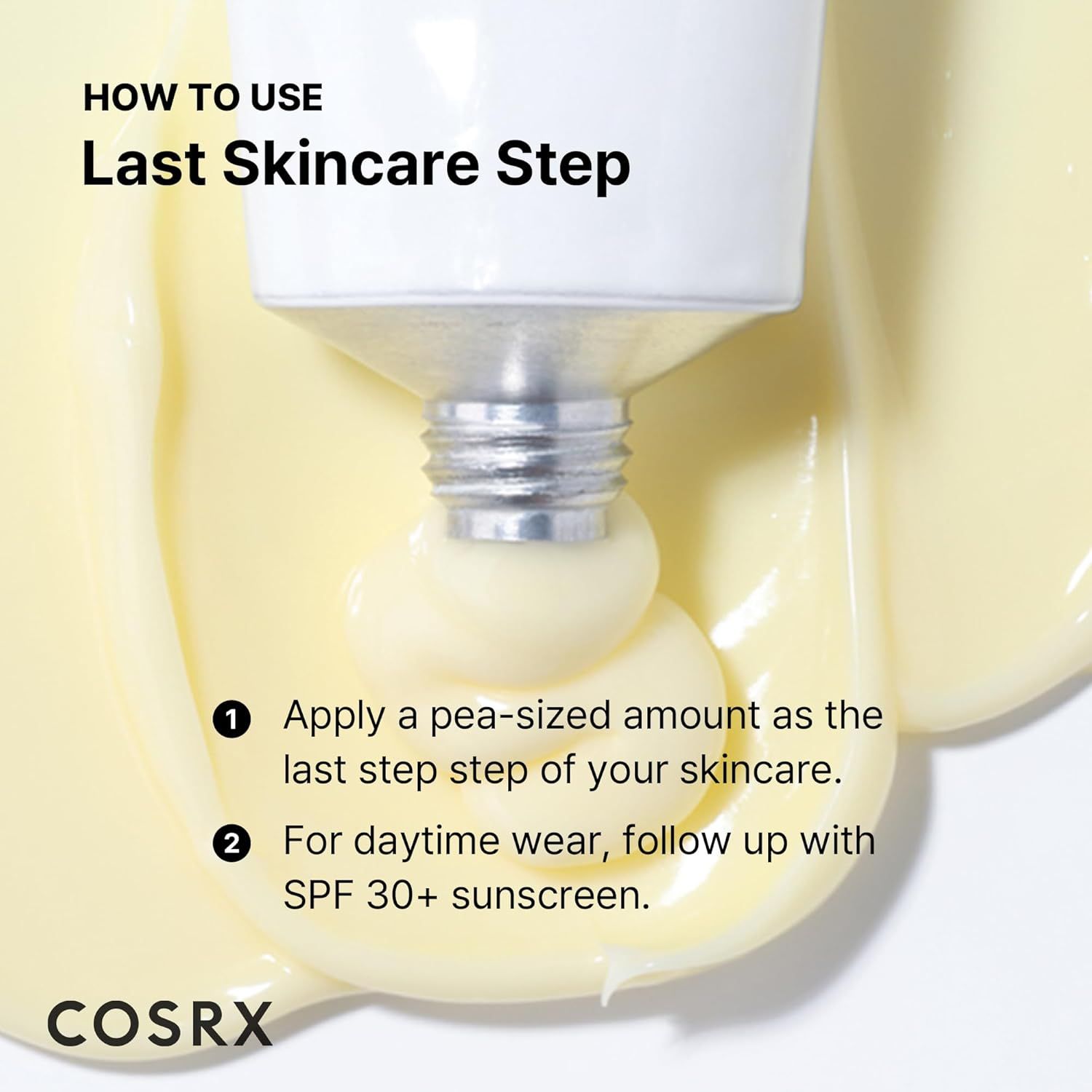 Gros plan d'un tube 'The Retinol 0.1 Cream' de COSRX, dont la crème est pressée sur une surface.