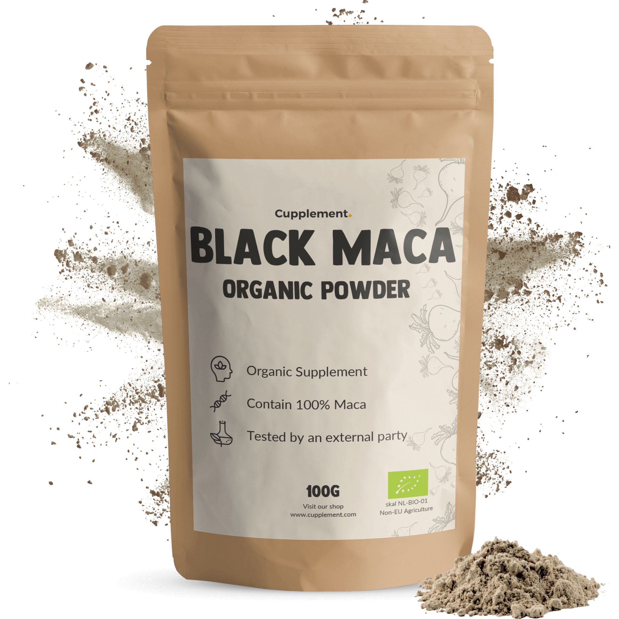 Zakje zwarte Maca Organic Powder. Bevat 100g. Met bio-label. Poeder verspreid. Opschrift: Organic Supplement.