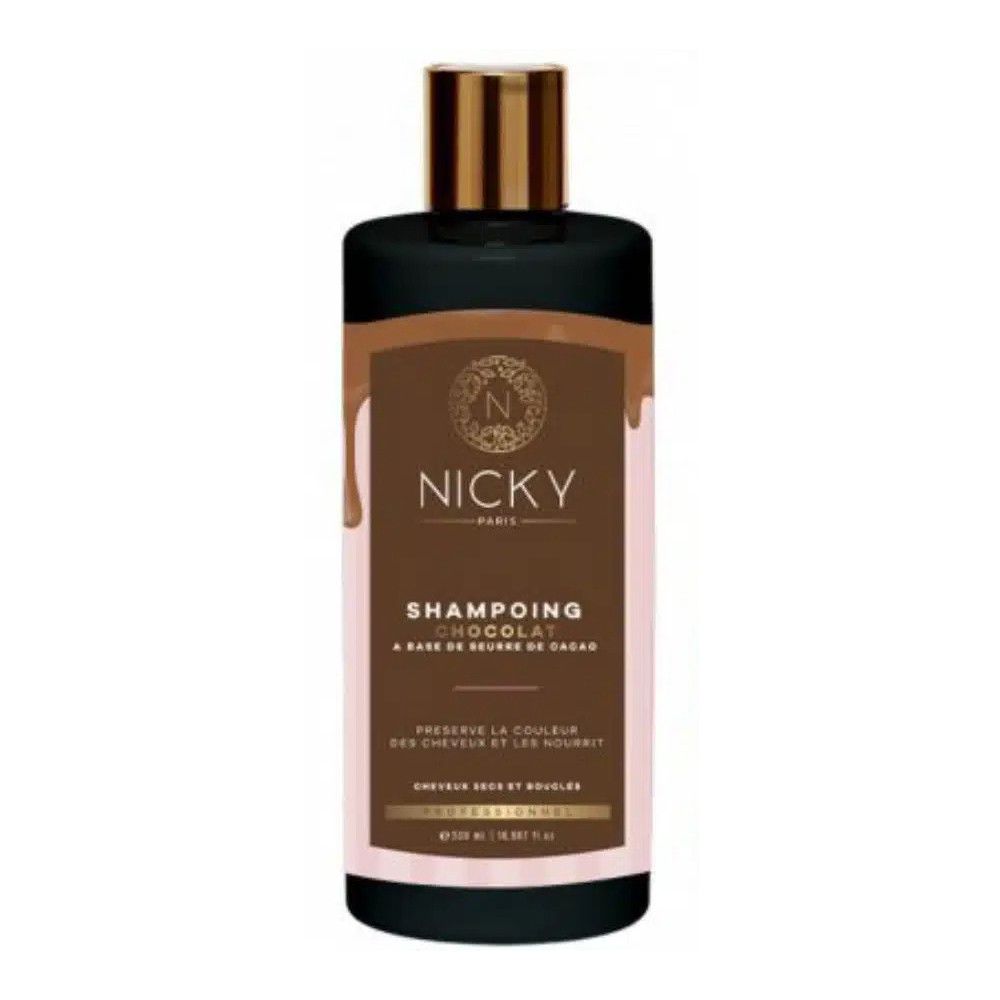 Flacon noir avec étiquette marron. Inscription: Nicky Paris, Shampooing Chocolat. Au beurre de cacao. Pour cheveux secs et bouclés.