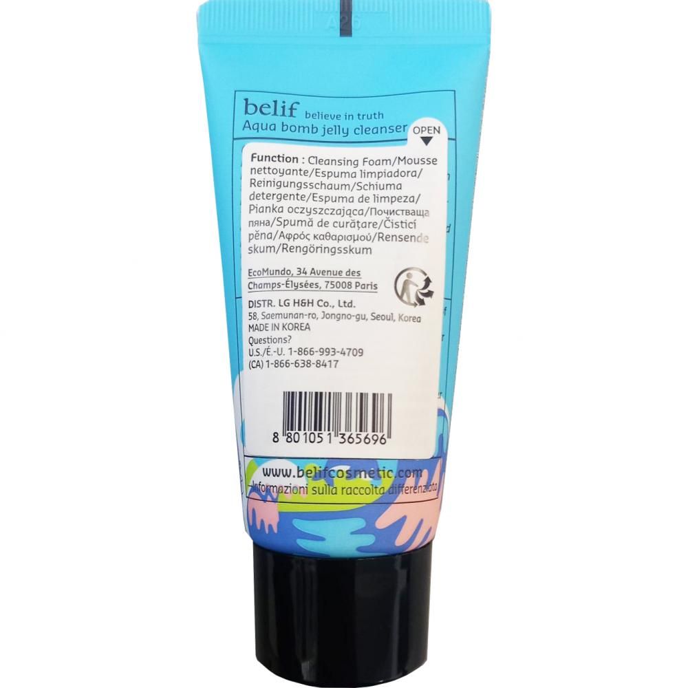 Arrière du tube Belif Aqua Bomb Jelly Cleanser avec informations produit et code-barres.