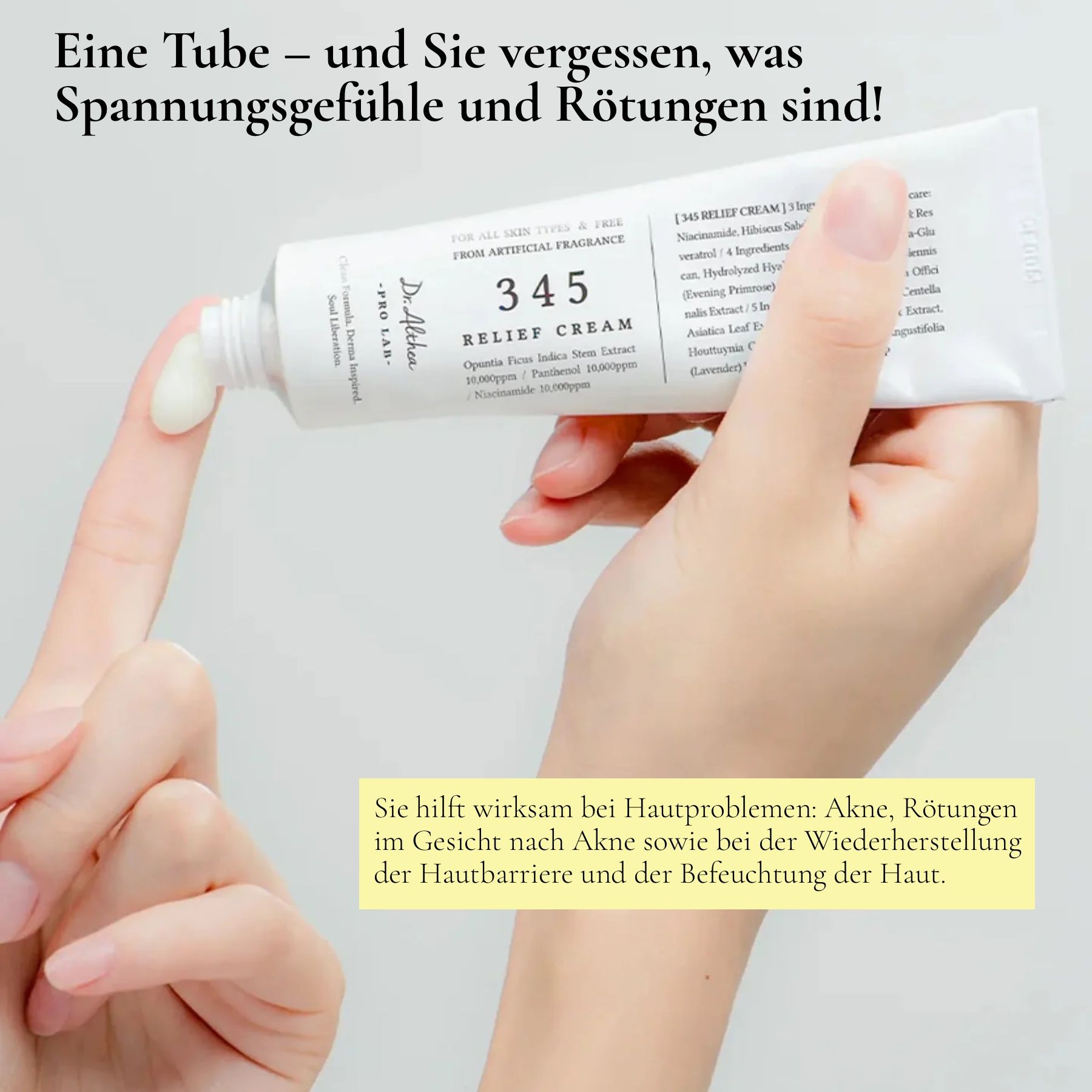 Hand drukt crème uit tube. Tekst: Helpt bij huidproblemen: acne, roodheid. Dr. Althea 345 Relief Cream.