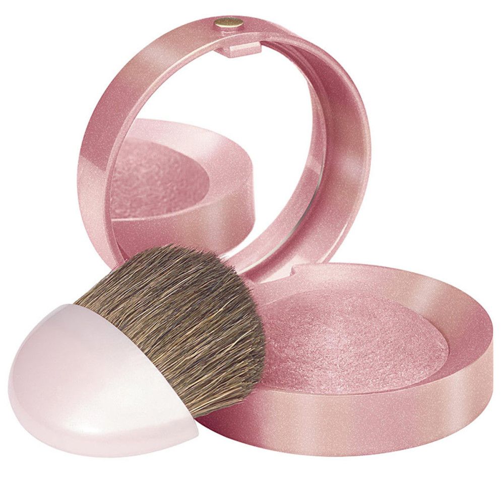 Roze verpakking, open. Spiegel, borstel en blush. Op witte achtergrond.
